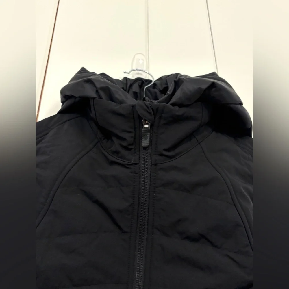 Brand New NWT LuluLemon Primaloft Black Another Mile Vest - Size 4